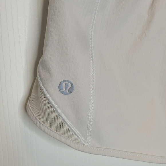 Lululemon Hotty Hot II Shorts 8 White - Picture 4 of 6